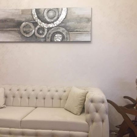 White House Taso Apartment Tbilisi Bagian luar foto