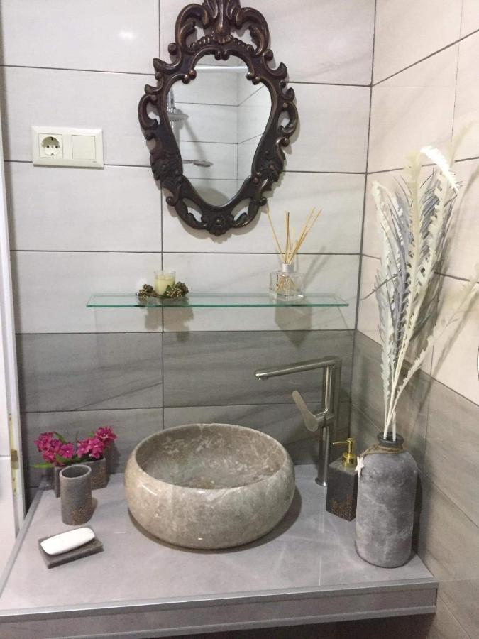 White House Taso Apartment Tbilisi Bagian luar foto